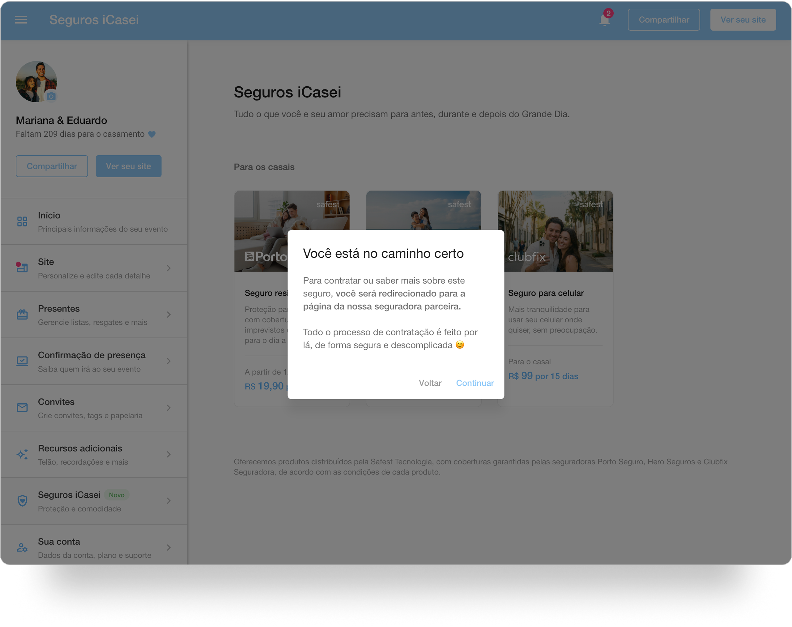 Página Seguros iCasei com a opção destacada no menu lateral e um pop-up central Você está no caminho certo informando sobre o redirecionamento, com os botões Voltar e Continuar em destaque.